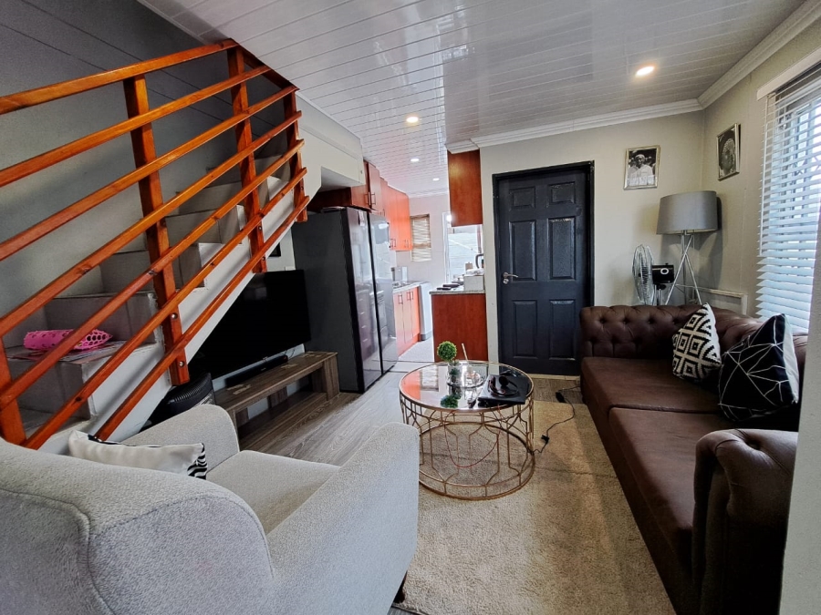 2 Bedroom Property for Sale in Electric City Western Cape